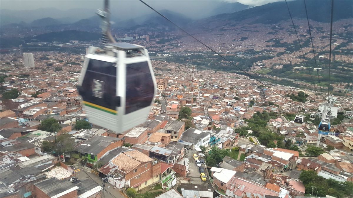 MEDELLIN CABLE CAR AND PARQUE EXPLORA